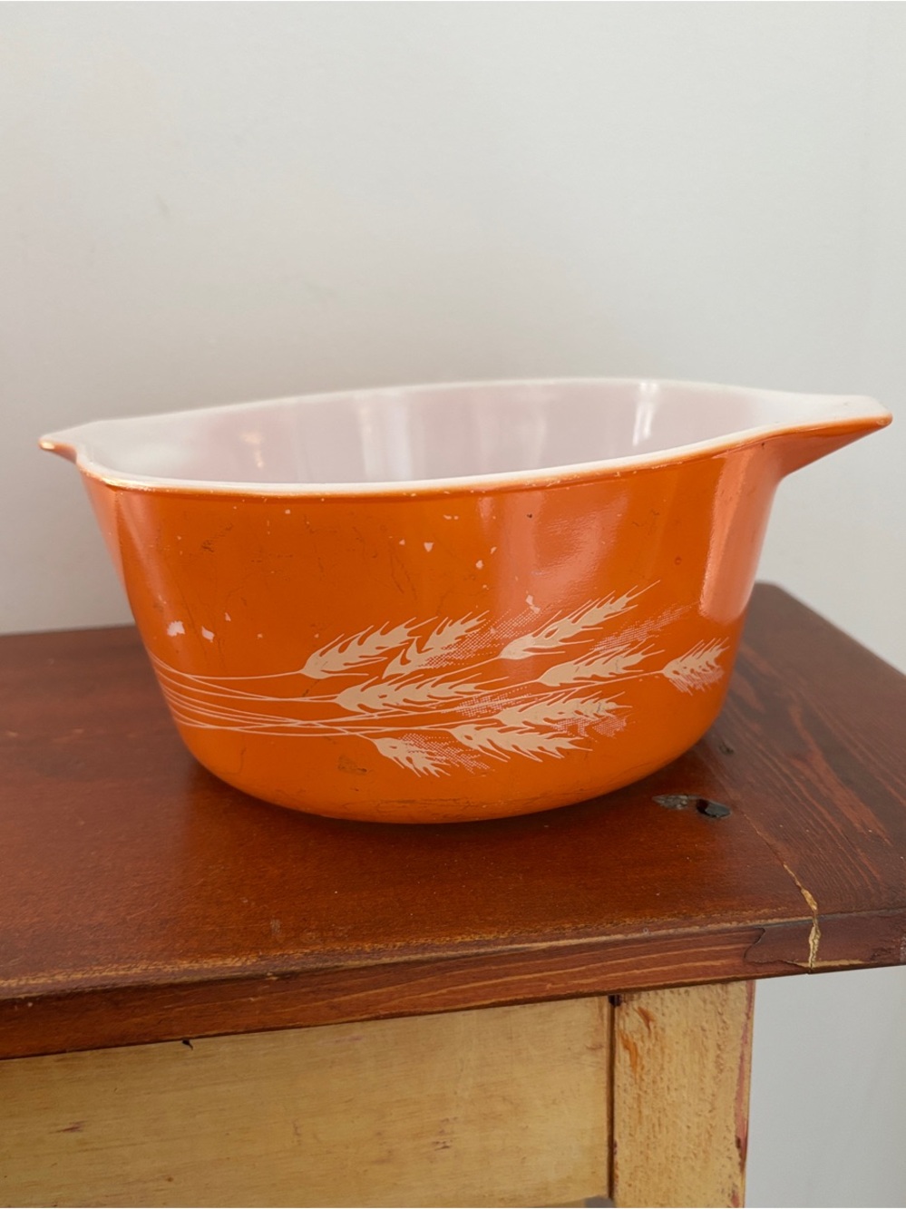 Pyrex Orange ‘Autumn Harvest Wheat’ Casserole Dish